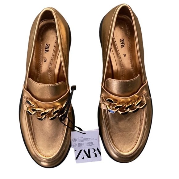 ZARA Leather Gold Loafers NWT Metallic Gold with Chain Accent Black Sole Size 36 - Picture 2 of 12